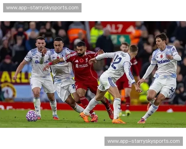 法甲争冠悬念重启 中小球队不再甘当豪门陪衬 法甲争冠悬念重启 中小球队不再甘当豪门陪衬